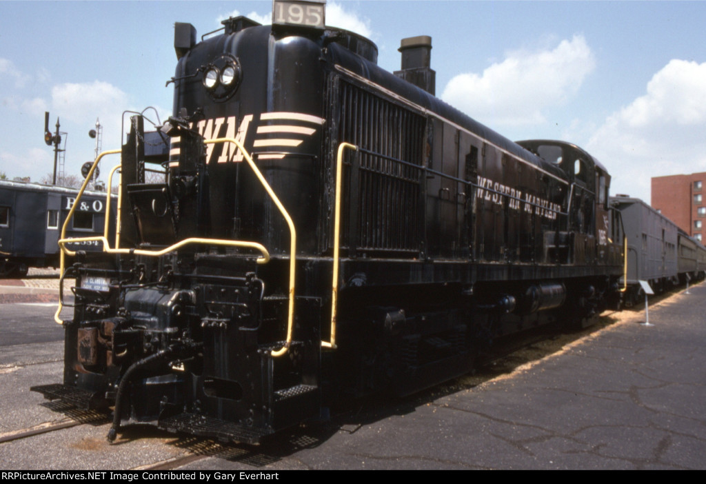 WM Alco RS3 #195 - Western Maryland